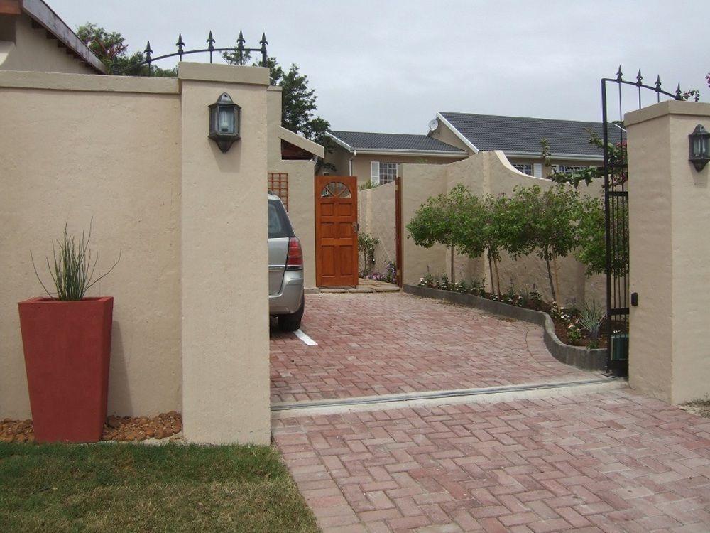 Calico Guest House Port Elizabeth Exterior photo